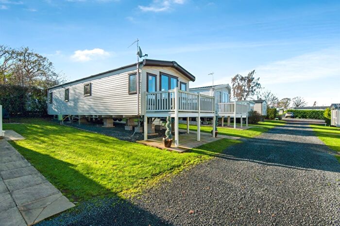 2 Bedroom Park Home For Sale In Malvern View County Estate, Stanford Bishop, Worcester, WR6