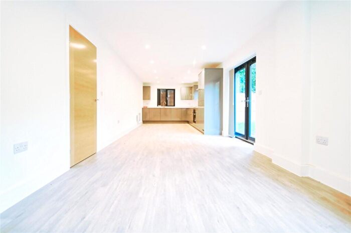 2 Bedroom Apartment To Rent In Blossom Court, Blossomfield Road, Solihull, West Midlands, B91