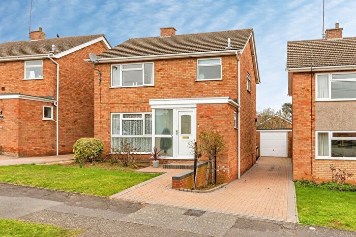 3 Bedroom Detached House For Sale In Spring Gardens, Wellingborough, NN8