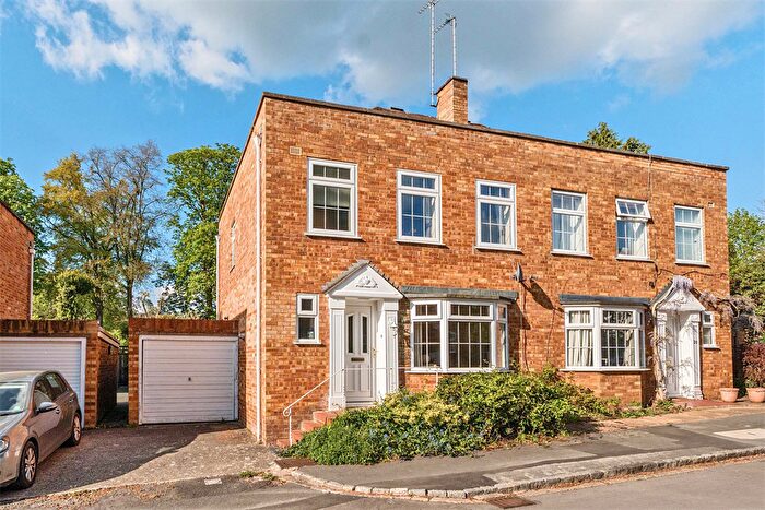3 Bedroom Semi-Detached House For Sale In Millers Close, Goring On Thames, RG8