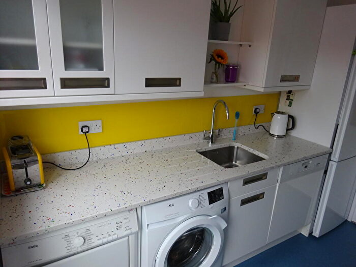 4 Bedroom Terraced House To Rent In Looe Road, St Davids, Exeter, EX4