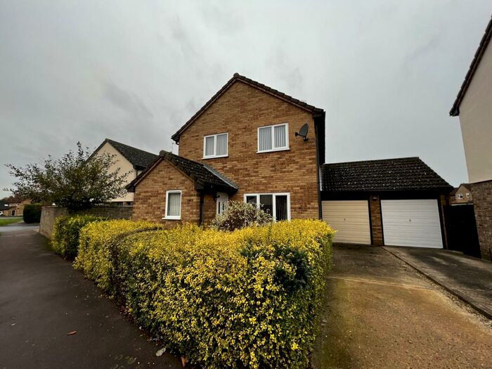 3 Bedroom Detached House To Rent In Lark Road, Mildenhall, Suffolk, IP28