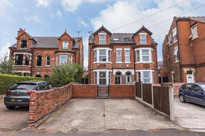 6 Bedroom Semi Detached House To Rent In Sherwin Road, Lenton, NG7