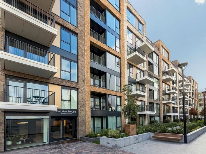 2 Bedroom Flat To Rent In Lockgate Road, London, SW6