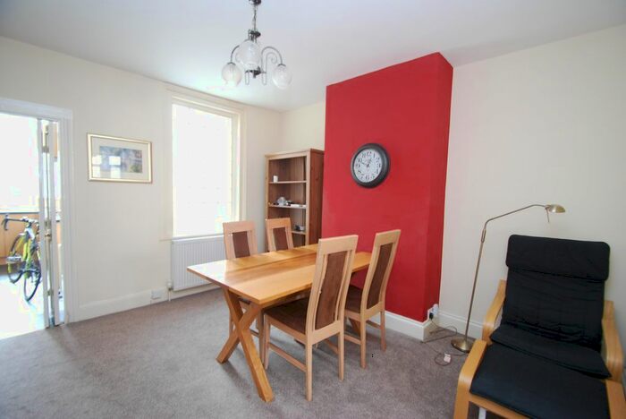 3 Bedroom Property To Rent In Beckhampton Road, Bath, BA2