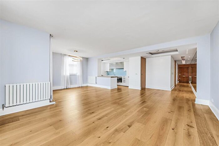 2 Bedroom Flat For Sale In Anhalt Road, SW11