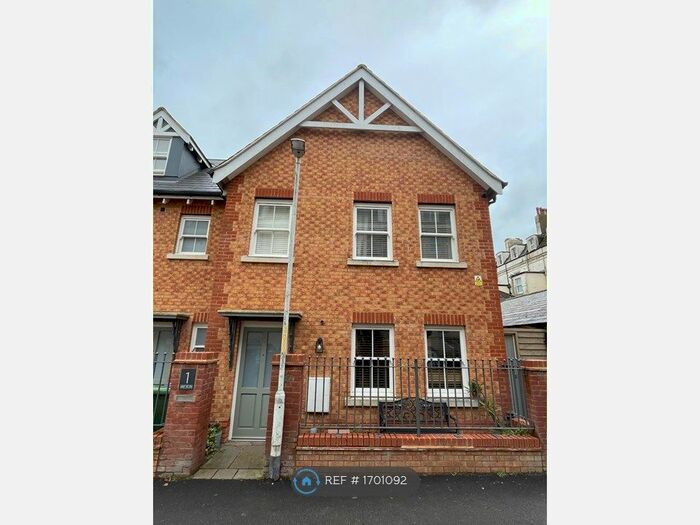 3 Bedroom End Of Terrace House To Rent In Cherry Tree Mews, Folkestone, CT20