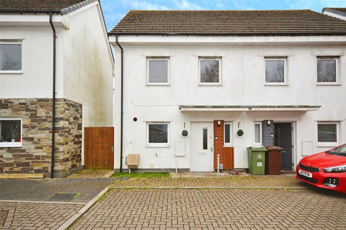 2 Bedroom Semi Detached House For Sale In Plymview Close, Plymouth, Devon, PL3