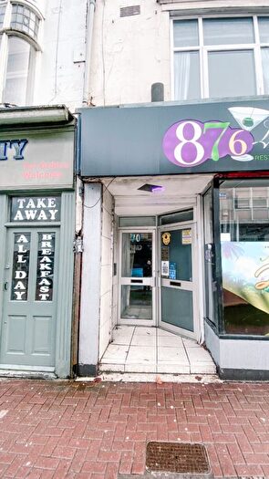 1 Bedroom Flat To Rent In Flat, High Street, Dudley, DY1