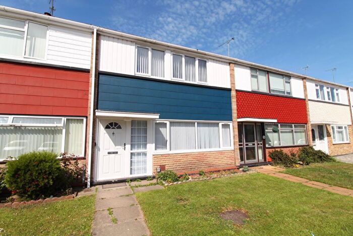 3 Bedroom Terraced House To Rent In Great Knightleys, Laindon, Essex, SS15