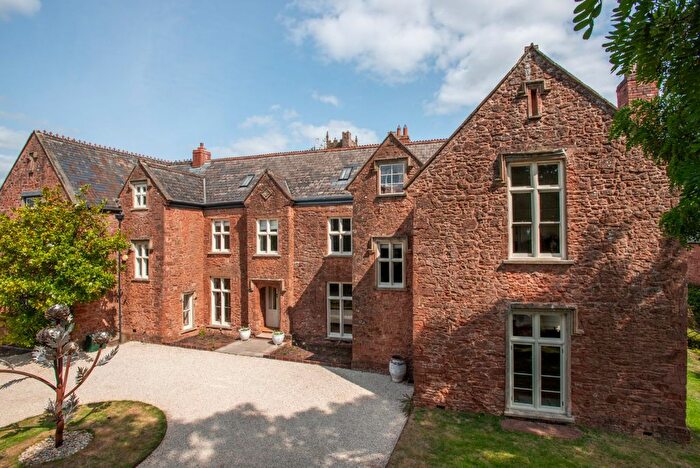 5 Bedroom Semi Detached House For Sale In St. Michaels Hill, Milverton, Taunton, Somerset, TA4