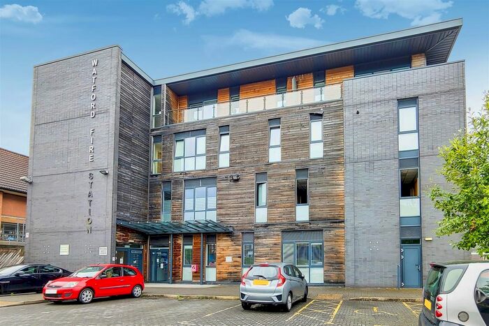 1 Bedroom Flat To Rent In Lower High Street, Watford, WD17