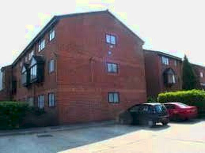 1 Bedroom Flat To Rent In Blacksmith Close, Chadwell Heath, RM6