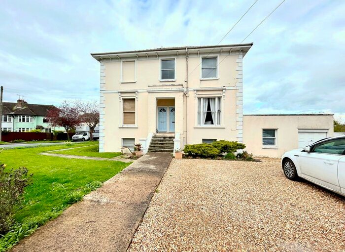 2 Bedroom Flat To Rent In Hales Road, Cheltenham, GL52