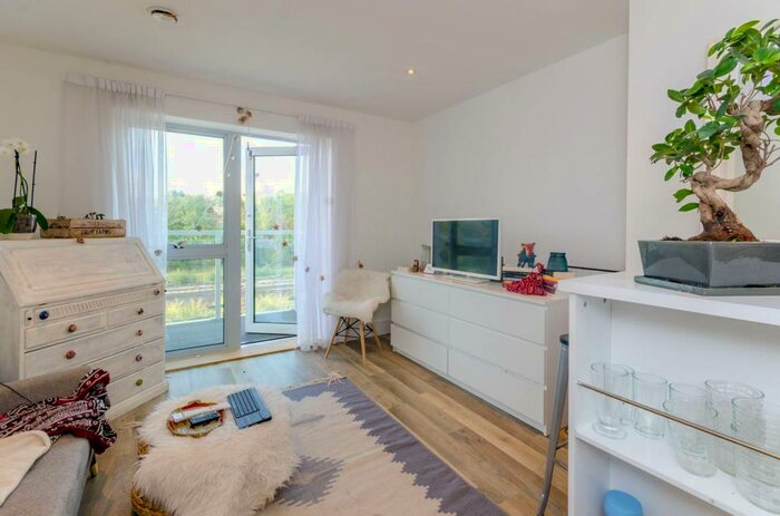 1 Bedroom Flat To Rent In Station View, Guildford, GU1