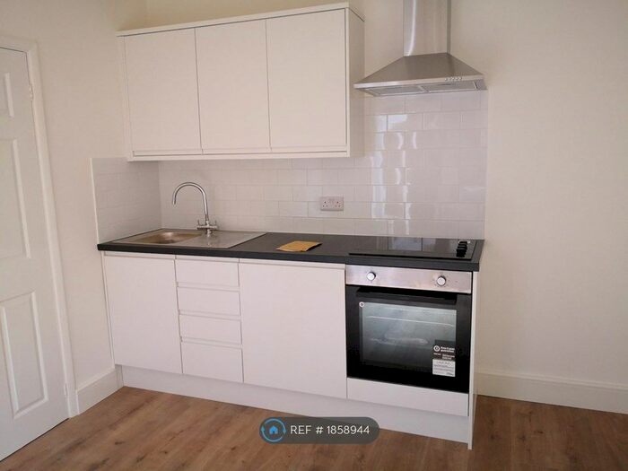 1 Bedroom Flat To Rent In York Road, Guildford, GU1