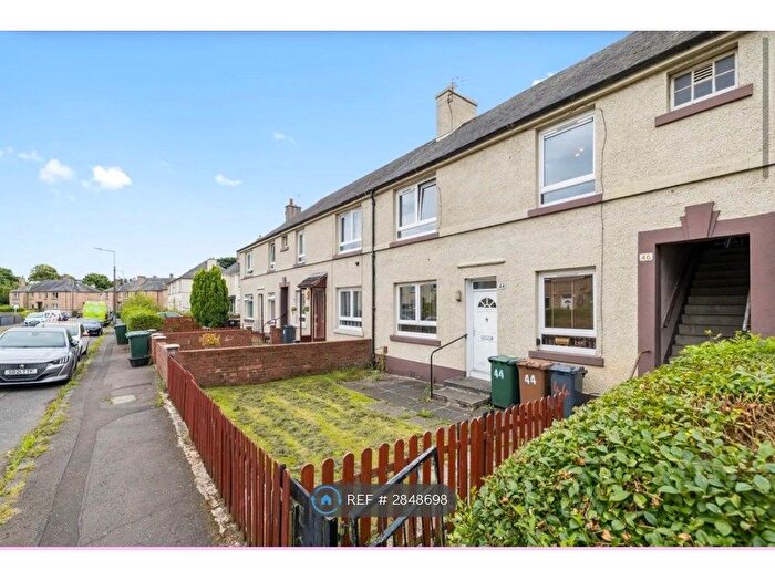 2 Bedroom Flat To Rent In Whitson Walk, Edinburgh, EH11