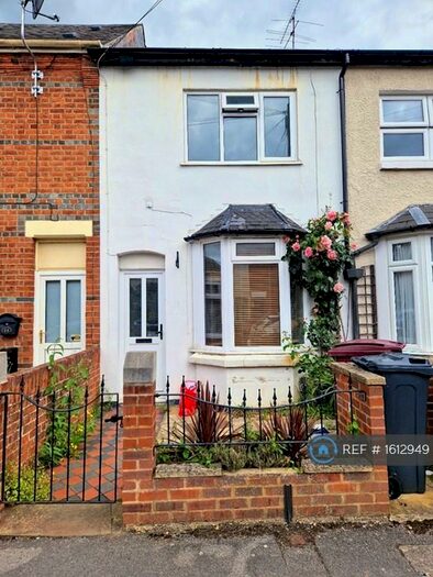 2 Bedroom Terraced House To Rent In Albany Road, Reading, RG30