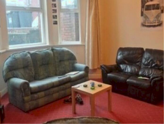 1 Bedroom Terraced House To Rent In A Cardigan Road, LS6
