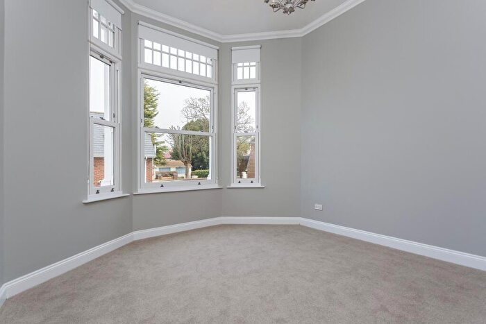 2 Bedroom Apartment To Rent In Clarence Parade, Southsea, PO5