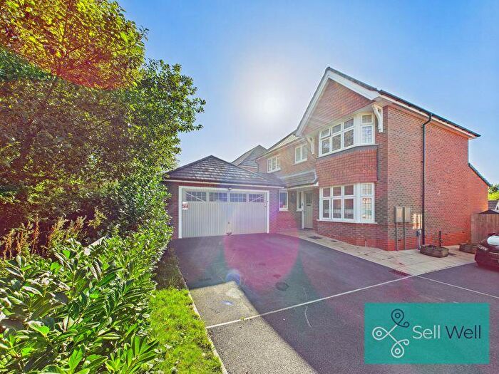 4 Bedroom Detached House For Sale In Lambert Meadow, Tylldesley, Manchester, M29