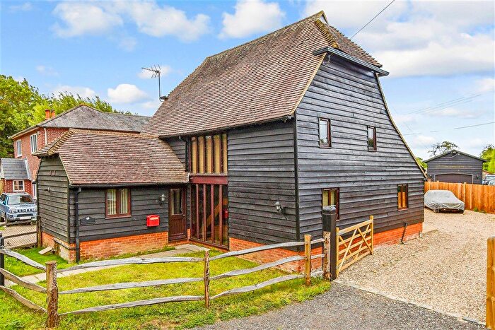 3 Bedroom Barn Conversion For Sale In Green Lane, Paddock Wood, Tonbridge, Kent, TN12