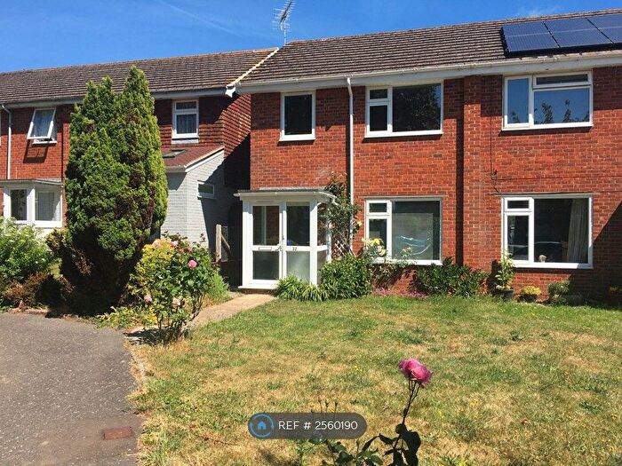 3 Bedroom Semi-Detached House To Rent In Downview Road, Yapton, BN18
