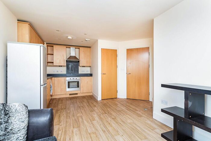 2 Bedroom Flat To Rent In The Roundhouse, Gunwharf Quays, Portsmouth, PO1