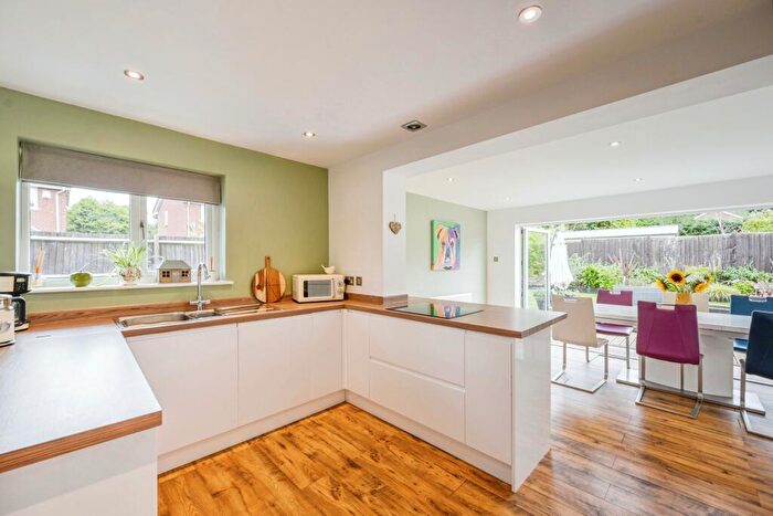 4 Bedroom Detached House For Sale In Swindale, Wilnecote, Tamworth, Staffordshire, B77
