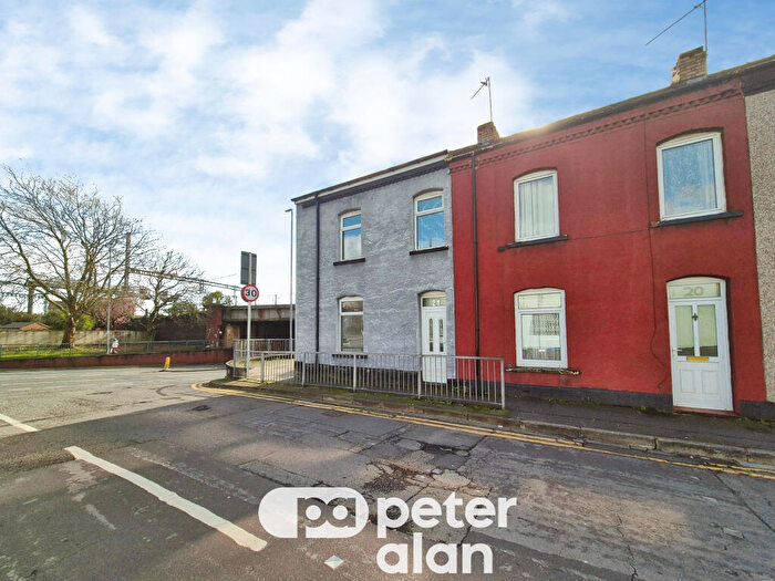 3 Bedroom End Of Terrace House To Rent In Glebe Street, NP19