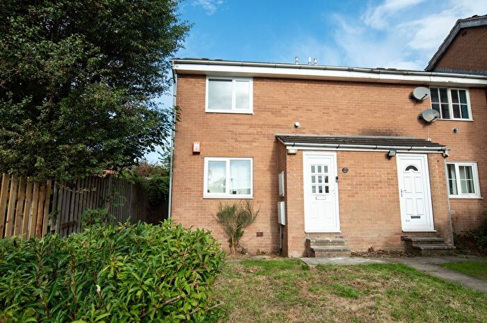1 Bedroom Detached House To Rent In Park Lea, Huddersfield, HD2