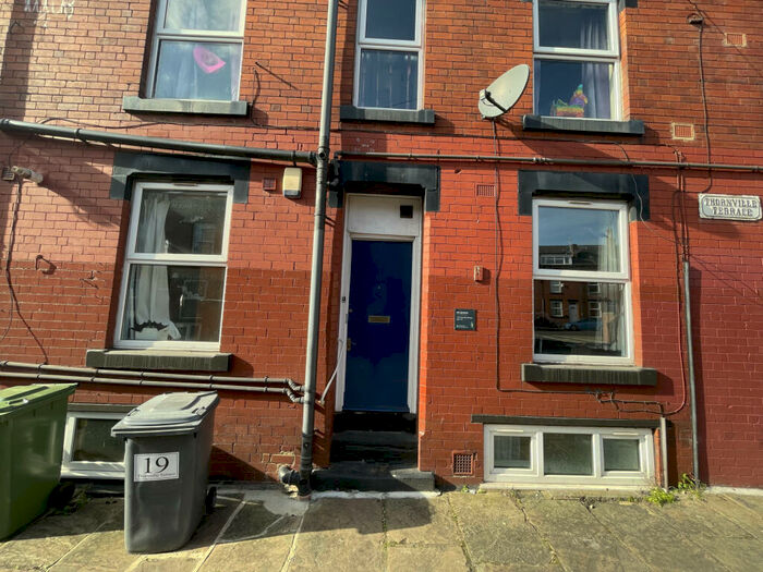 6 Bedroom Terraced House To Rent In Thornville Crescent, Leeds, West Yorkshire, LS6