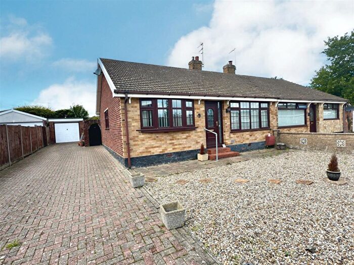 3 Bedroom Bungalow For Sale In Grange Road, Oulton Broad, Lowestoft, Suffolk, NR32