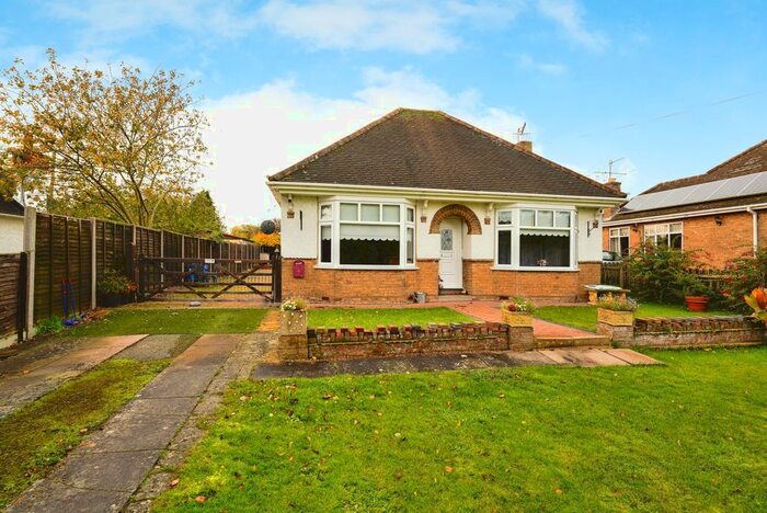 2 Bedroom Bungalow For Sale In Blackminster, Evesham, Worcestershire, WR11