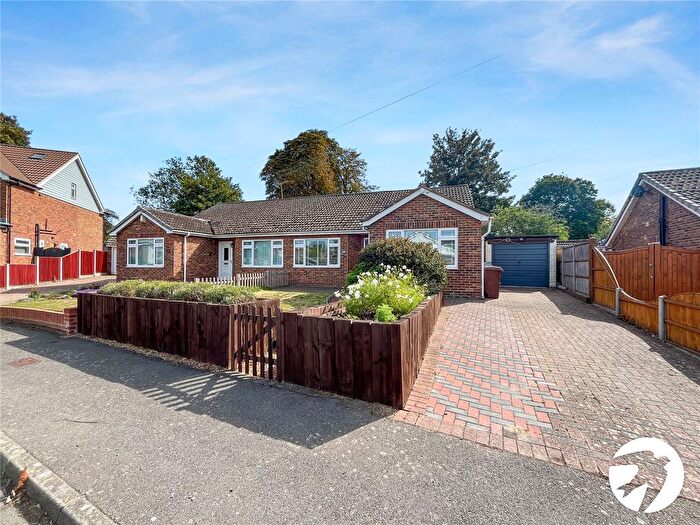 3 Bedroom Bungalow For Sale In Chegworth Gardens, Sittingbourne, Kent, ME10