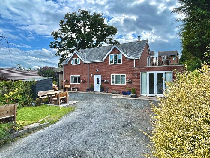 3 Bedroom Detached House For Sale In Kingswood Lane, Forden, Welshpool, Powys, SY21