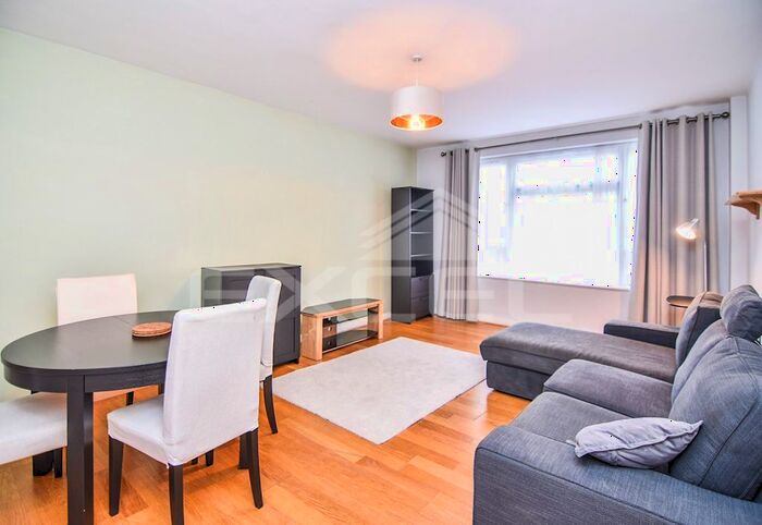 1 Bedroom Flat To Rent In Hill Court, Hampstead, London, NW3