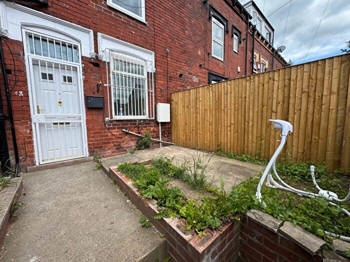 3 Bedroom Terraced House To Rent In Berkeley Street, Leeds, West Yorkshire, LS8