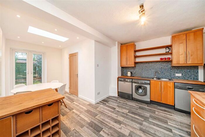 3 Bedroom Property For Sale In Leyland Road, Lee, SE12