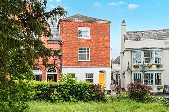 4 Bedroom End Of Terrace House For Sale In Topsham, Devon, EX3