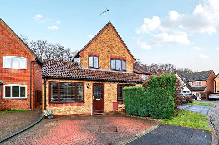 4 Bedroom Detached House For Sale In Barron Place, Basingstoke, RG24