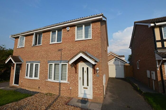 2 Bedroom Semi-Detached House To Rent In Oxleys, Olney, MK46