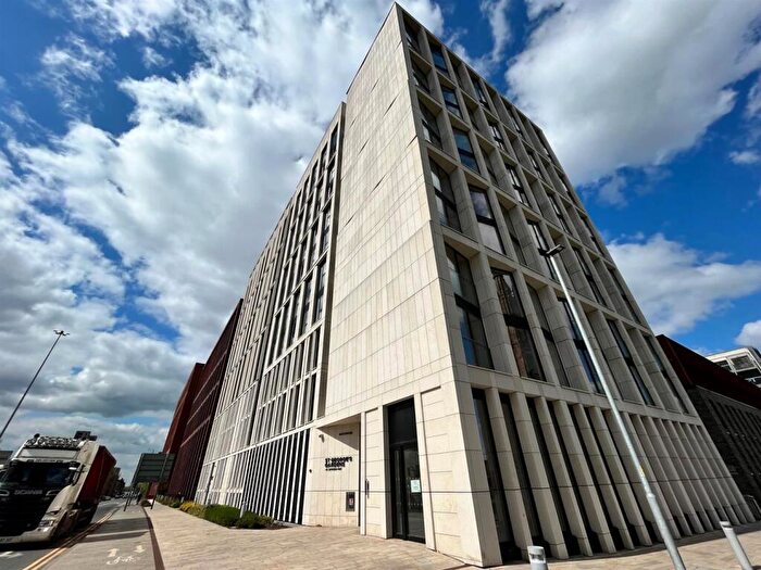 2 Bedroom Apartment To Rent In F Spinners Way, Castlefield, Manchester, M15