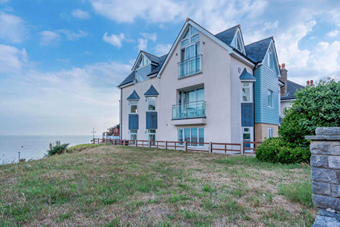 3 Bedroom Flat For Sale In Michelgrove Road, Bournemouth, BH5