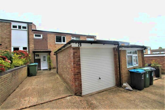 3 Bedroom House To Rent In Brambling Rise, Hemel Hempstead, HP2