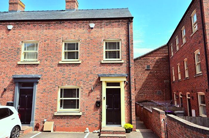 3 Bedroom End Of Terrace House For Sale In Banks Court, Horncastle, LN9