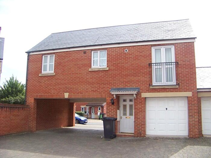 2 Bedroom Coach House To Rent In Longridge Way, Weston Village, BS24