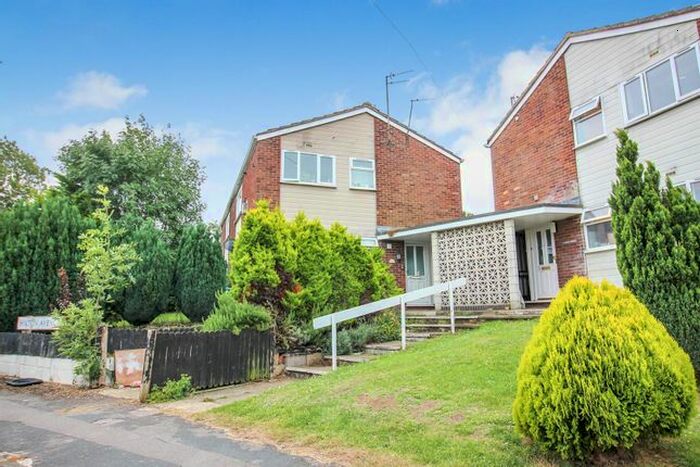 1 Bedroom Maisonette To Rent In Hilton Avenue, Aylesbury, HP20