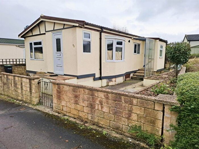 3 Bedroom Park Home For Sale In Northleaze, Corsham, SN13