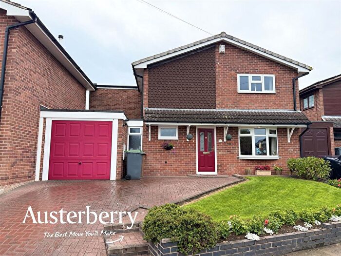 4 Bedroom Detached House For Sale In Deansberry Close, Trentham, Stoke-On-Trent, ST4